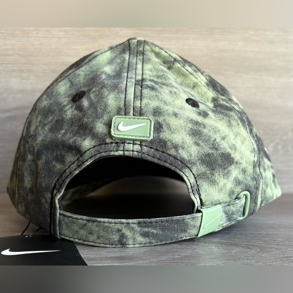 NIKE Golf Aerobill Classic99 StrapBack Hat NWT - Picture 3 of 5